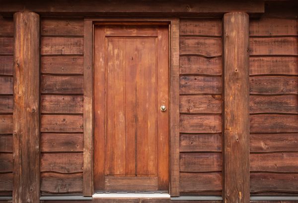 Log Cabin Siding Installation in Longmont